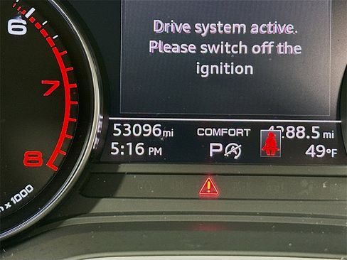 Used 2022 Audi Q5 2.0T Premium w/ Convenience Package image 13