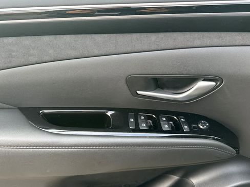 Used 2023 Hyundai Tucson Limited image 12