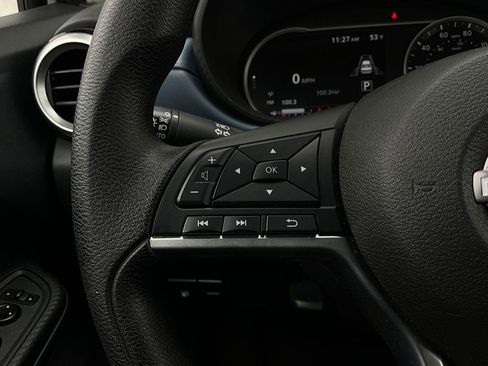 Used 2025 Nissan Versa SV FWD image 29