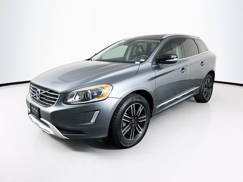 Used 2017 Volvo XC60 T5 Dynamic w/ Preferred Option Package AWD/4WD image 3