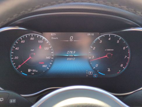 Used 2020 Mercedes-Benz GLC 300 4MATIC image 20