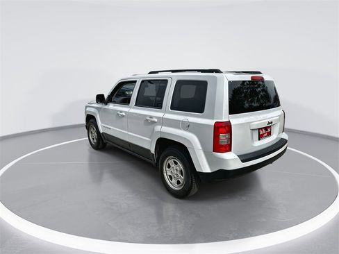Used 2016 Jeep Patriot Sport w/ Power Value Group image 6