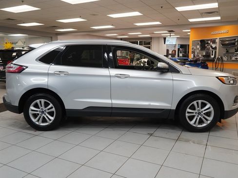 Used 2019 Ford Edge SEL image 12