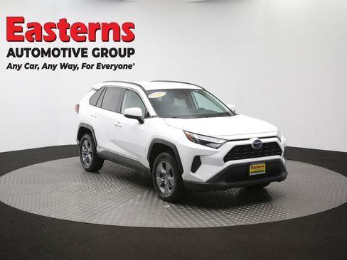 Used 2022 Toyota RAV4 XLE AWD/4WD image 49
