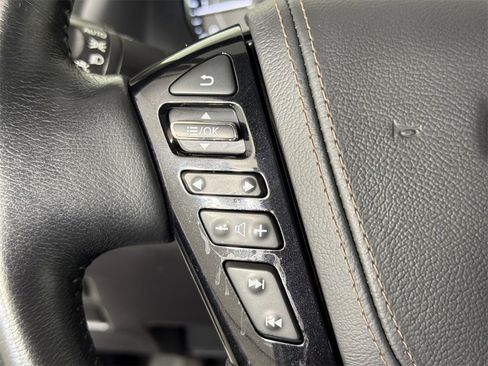 Used 2023 Nissan Armada Platinum w/ Captain's Chairs Package image 28