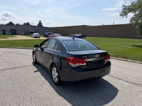 Used 2014 Chevrolet Cruze LT FWD image 3