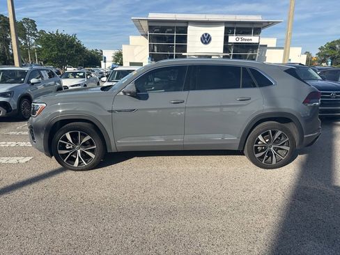 Certified 2025 Volkswagen Atlas Cross Sport SEL Premium R-Line image 17