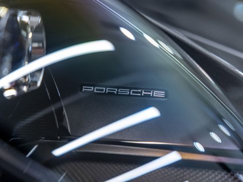 Certified 2024 Porsche 911 Targa 4 GTS AWD/4WD image 15