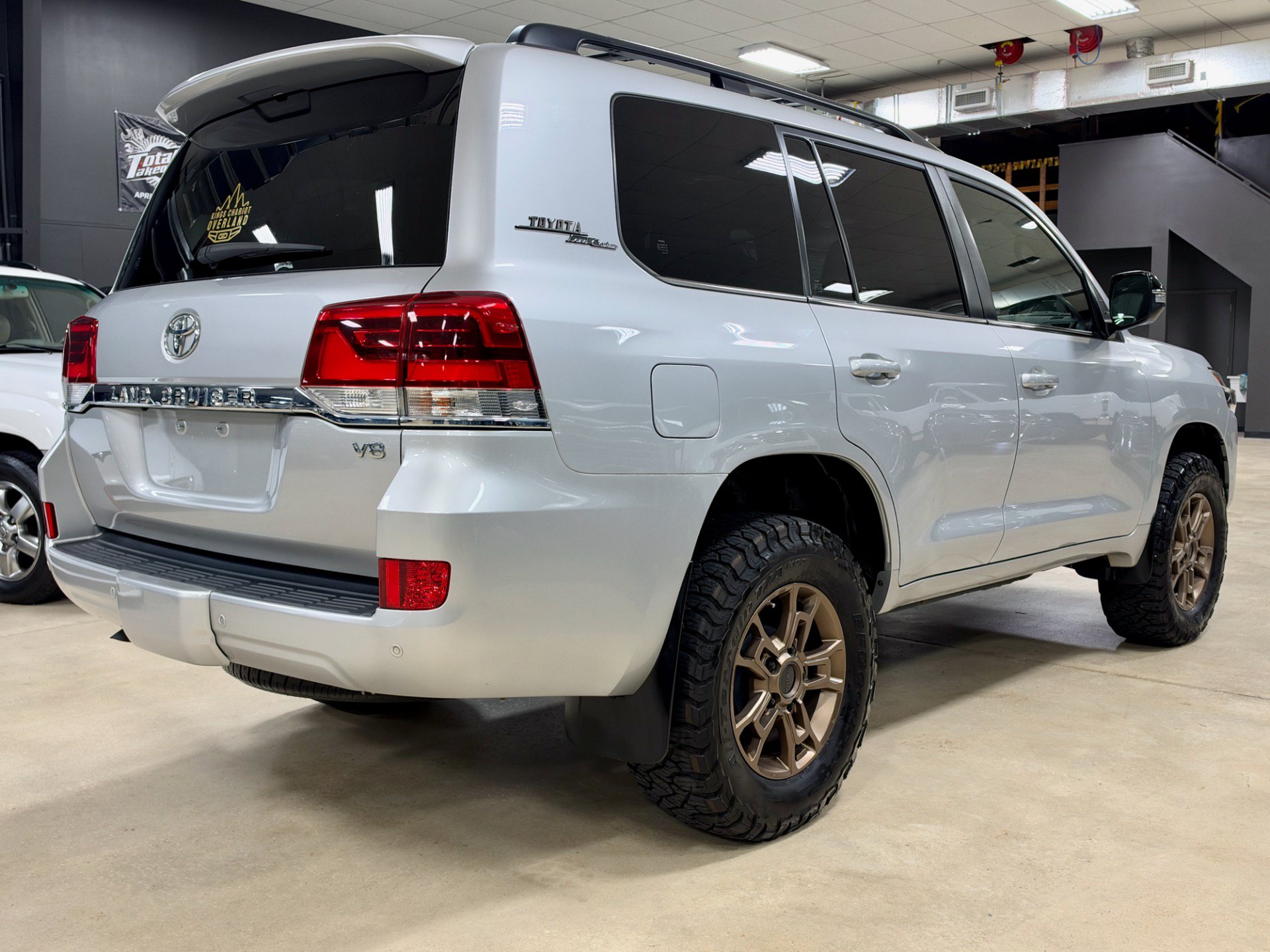Used 2021 Toyota Land Cruiser Heritage Edition AWD/4WD image 9