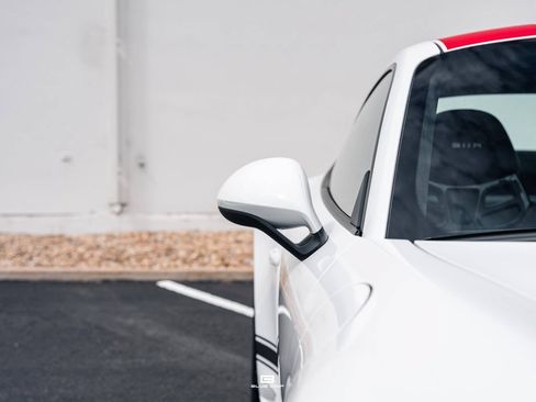 Used 2016 Porsche 911 R RWD image 22