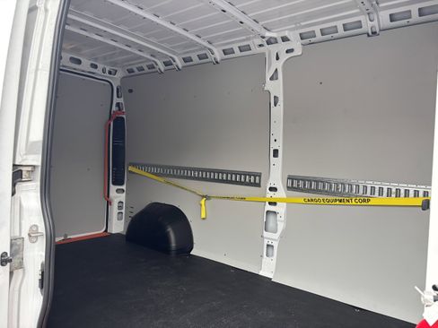 Used 2025 RAM ProMaster 2500 w/ Storage Group image 7
