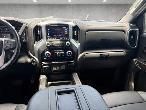 Used 2021 GMC Sierra 1500 SLT RWD image 3