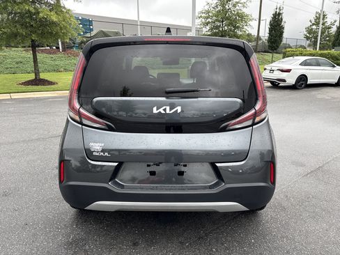 Used 2024 Kia Soul LX w/ Option Group 015 FWD image 8
