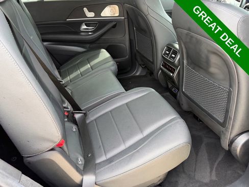 Used 2025 Mercedes-Benz GLS 450 4MATIC image 36