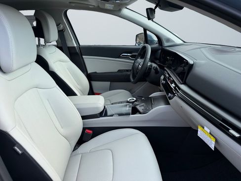 New 2026 Kia Sportage EX image 15