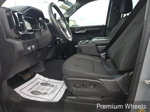 Used 2024 GMC Sierra 1500 Elevation AWD/4WD image 8