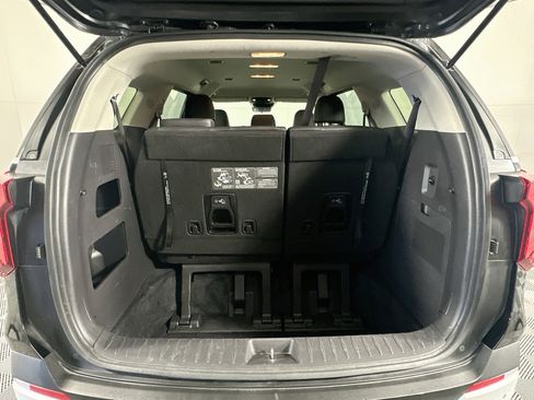 Used 2026 Kia Carnival FWD image 31