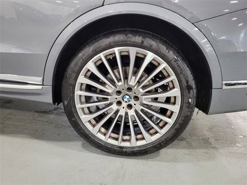 Certified 2023 BMW X7 xDrive40i w/ Executive Package image 32