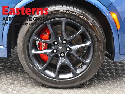 Used 2024 Dodge Durango R/T w/ Tow 'N Go Package AWD/4WD image 31