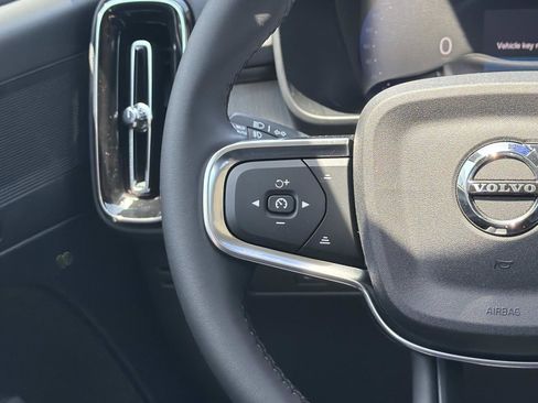 New 2026 Volvo XC40 B5 Core AWD/4WD image 8