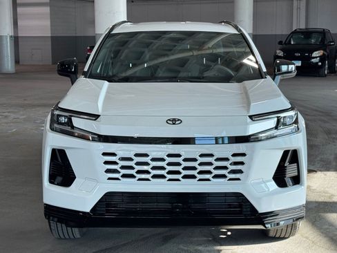 New 2026 Toyota RAV4 SE image 3