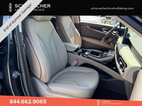 Used 2023 Lincoln Nautilus FWD w/ Premium Package image 18