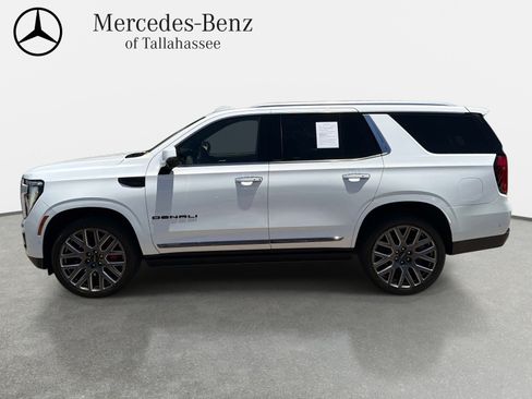 Used 2025 GMC Yukon Denali Ultimate AWD/4WD image 8