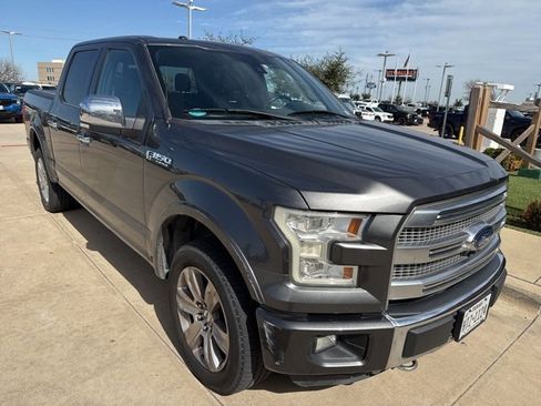 Used 2015 Ford F150 Platinum w/ Equipment Group 701A Luxury image 2