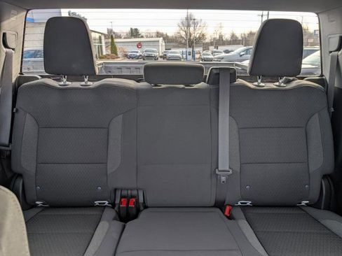 Used 2023 Chevrolet Silverado 1500 LT image 16