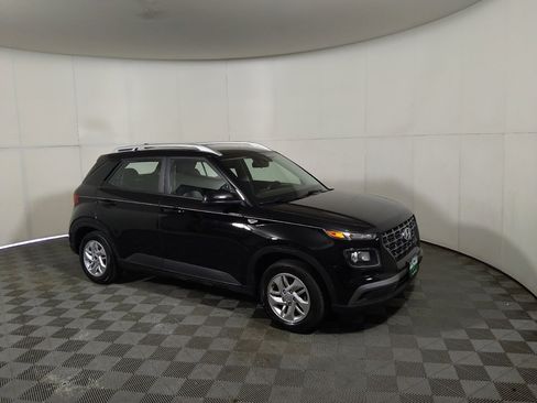 Used 2020 Hyundai Venue SEL w/ Convenience Package FWD image 13