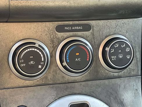 Used 2011 Nissan Sentra 2.0 S FWD image 29