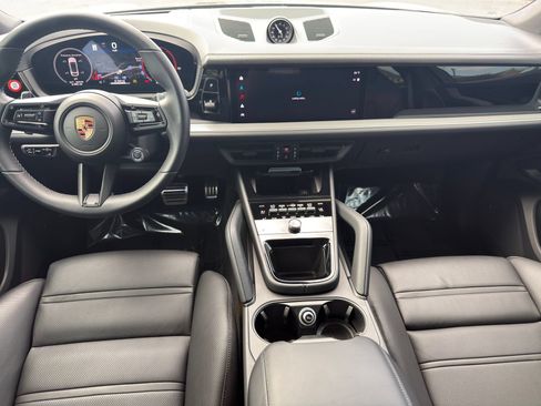 Used 2026 Porsche Cayenne S AWD/4WD image 25