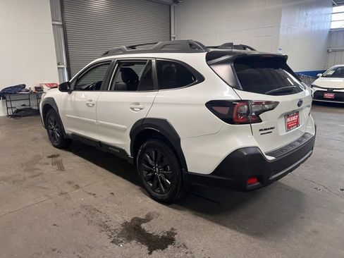 Used 2025 Subaru Outback Onyx Edition XT image 5