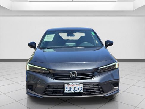 Used 2023 Honda Civic Sport image 2