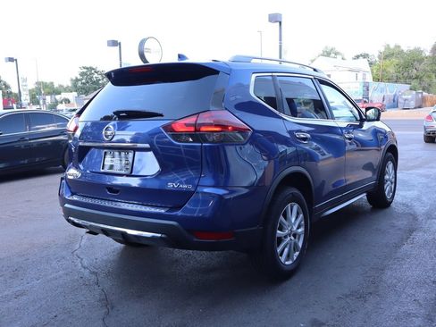 Used 2018 Nissan Rogue SV w/ Premium Package AWD/4WD image 5