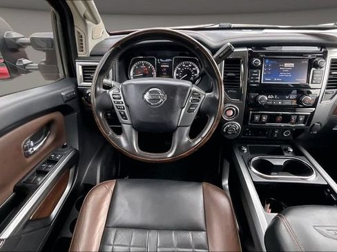 Used 2017 Nissan Titan Platinum Reserve AWD/4WD image 5