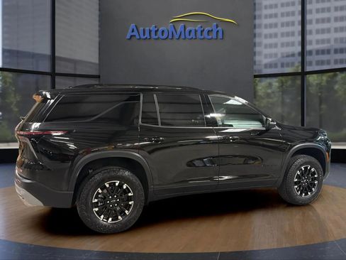 Used 2025 Chevrolet Traverse Z71 w/ Driver Confidence Package AWD/4WD image 12