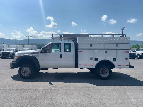 Used 2011 Ford F550 4x4 SuperCab Super Duty w/ PWR Equipment Group image 5