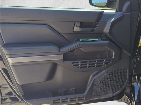 New 2026 Toyota 4Runner SR5 AWD/4WD image 10