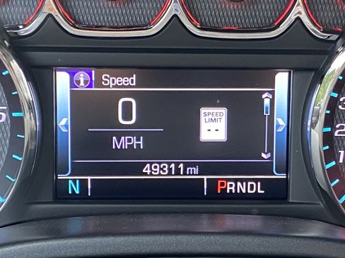 Used 2018 Chevrolet Silverado 1500 LTZ Z71 w/ LTZ Plus Package AWD/4WD image 23