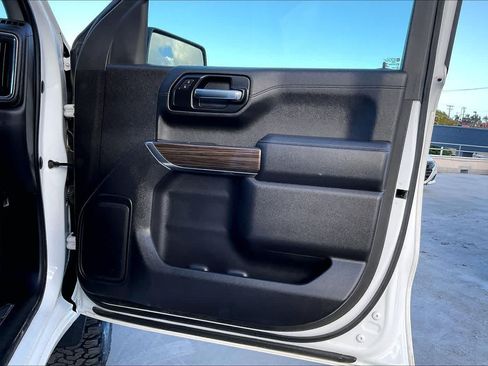 Used 2020 Chevrolet Silverado 1500 LT Trail Boss AWD/4WD image 28