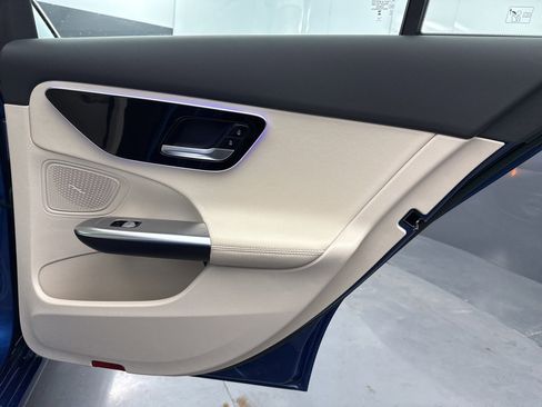 Used 2023 Mercedes-Benz C 300 4MATIC Sedan image 33