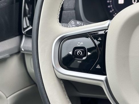 New 2026 Volvo XC90 B6 Ultra w/ Protection Package image 31