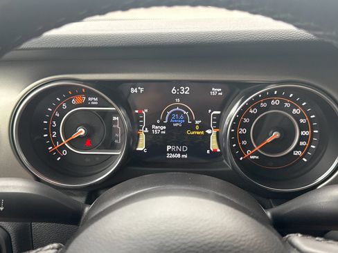 Used 2021 Jeep Wrangler Sport AWD/4WD image 16