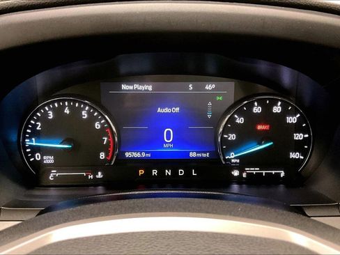Used 2023 Ford Explorer XLT w/ Equipment Group 202A AWD/4WD image 13
