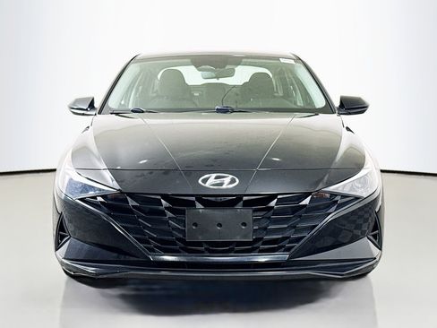 Used 2021 Hyundai Elantra SEL image 2