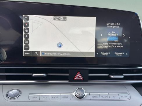 New 2026 Hyundai Elantra Limited FWD image 9
