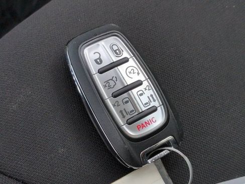 Used 2023 Chrysler Voyager LX FWD image 27