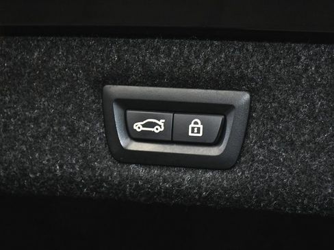 Used 2023 BMW M550i xDrive w/ Executive Package image 76