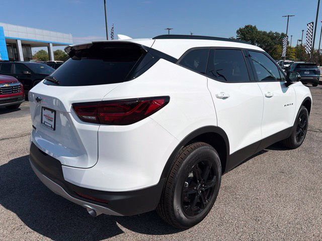 New 2026 Chevrolet Blazer LT w/ Convenience Package FWD image 3